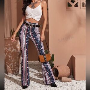 Printed flare stretchy pants